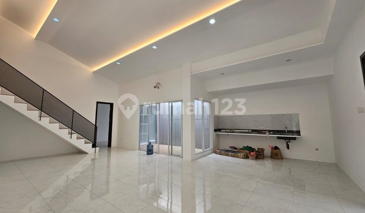 Disewa Rumah Taman Aries Jakarta Barat