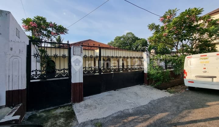 Rumah standard hitung tanah di Cipinang sangat cocok untuk kost2 an kantor