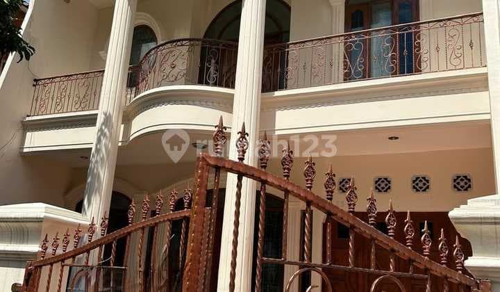 Grand Ready-to-Occupy Villa Gading Indah Kelapa Gading