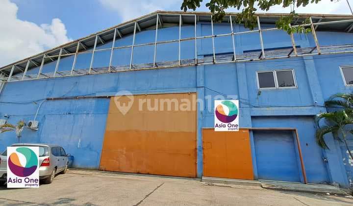 Gudang Siap Pakai Komplek Yos Sudarso