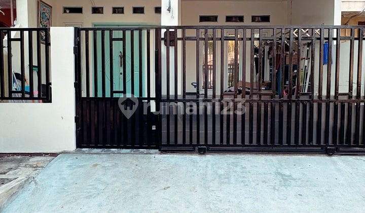 Rumah Cantik Siap Huni Di Taman Harapan Baru Full Renov High Ceiling