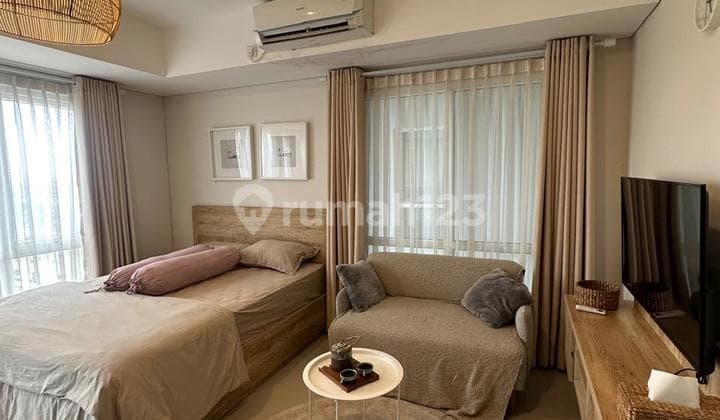 Apartemen Breeze Tower Bintaro 1 BR Furnished Hook Best View