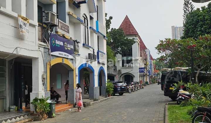 Ruko Di Sentra Menteng Bintaro Jaya, Siap Pakai