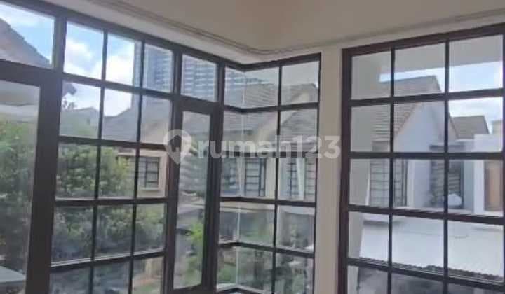 Rumah, 2 Lantai, SHM, di Emerald Bintaro