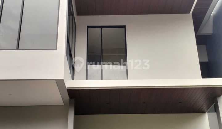 Rumah Baru Di Sektor 7-bintaro Modern Style