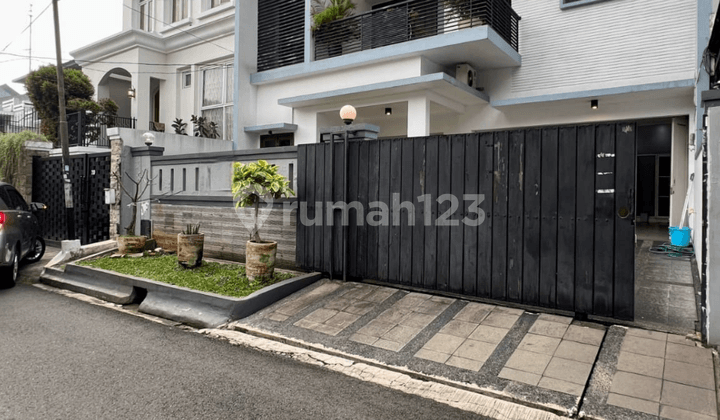 Jual Cepat House At Pondok Indah Luas 200Sqm,Harga 9,8M Nego