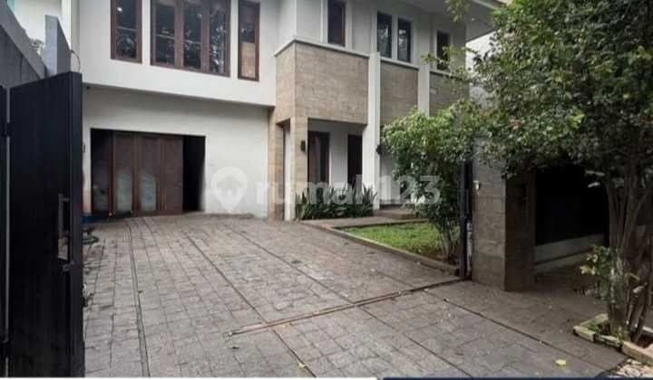 Jual Cepat House At Pakubuwono Area Luas 328Sqm,Harga 17,8M Nego