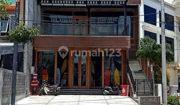 FOR SALE Bangunan Ruko 4 lantai berlokasi di Dewi Sri