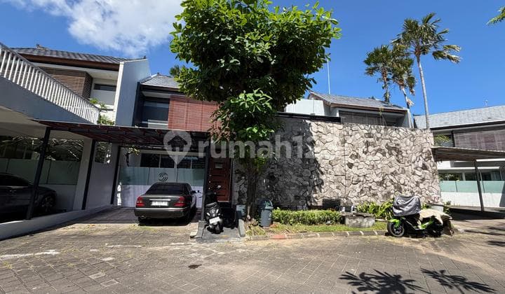 Elegant Fully Furnished Home At Prime Location Sunset Road