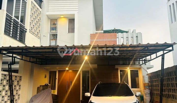 Rumah Desain Modern Minimalis Dalam Komplek di Cinere, Depok