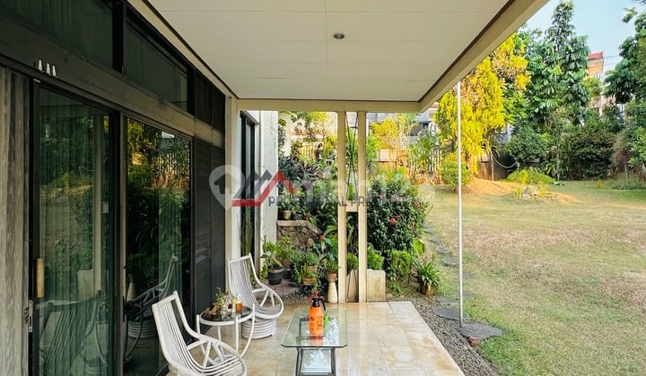 Dibawah Njop Rumah Kokoh Dalam Komplek Cinere Depok