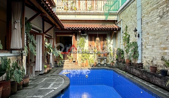 Harus Terjual Cepat Rumah Dengan Gaya Bali Dalam Komplek Elite Cinere