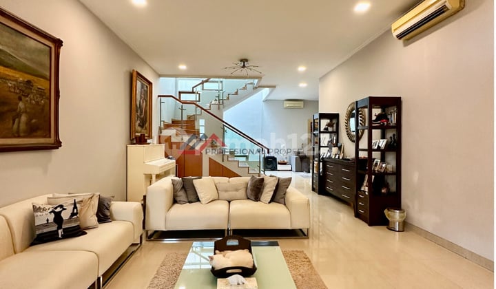 Rumah fully furnished dalam townhouse Pancoran, Jakarta Selatan
