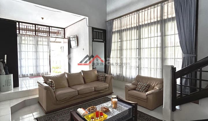 Rumah siap huni dalam komplek lokasi strategis di cinere, Depok