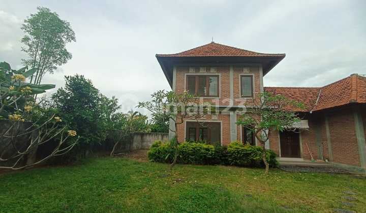 For Rent Rumah Bagus di Sanur Luas Tanah 6 Are 2 Lantai
