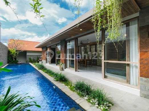 In Beachside Sanur, Can Walk To Tamblingan Street & Icon Mall