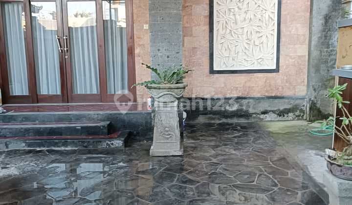 Rumah dekat Dengan tempat ibadah dan Wisata