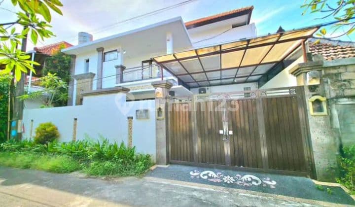 Hunian Villa 3 Kamar Tidur Dekat Pantai Sanur