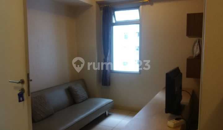 Disewakan Tahunan Apartemen Greenbay Pluit 2Br Jadi 1Br Full Furnish (Coast View B) Lantai Rendah View Taman