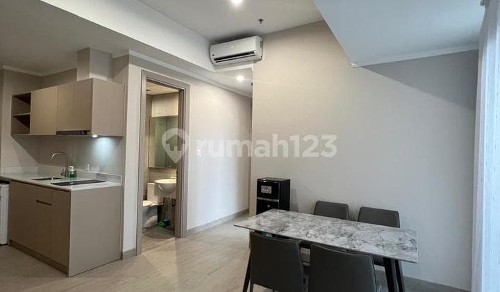 Disewakan 2 Bedroom Semi Furnish + Gordyn Menara Jakarta Kemayoran