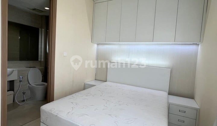 disewakan 3 bedroom full furnish taman anggrek residence