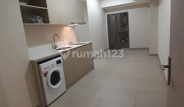 Disewakan 3 Bedroom Semi Furnish Menara Jakarta Kemayoran
