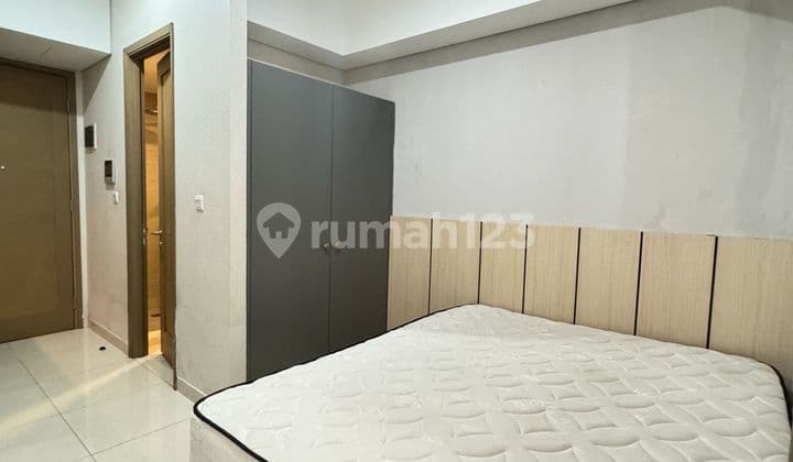 Disewakan Studio Full Furnish Taman Anggrek Residence