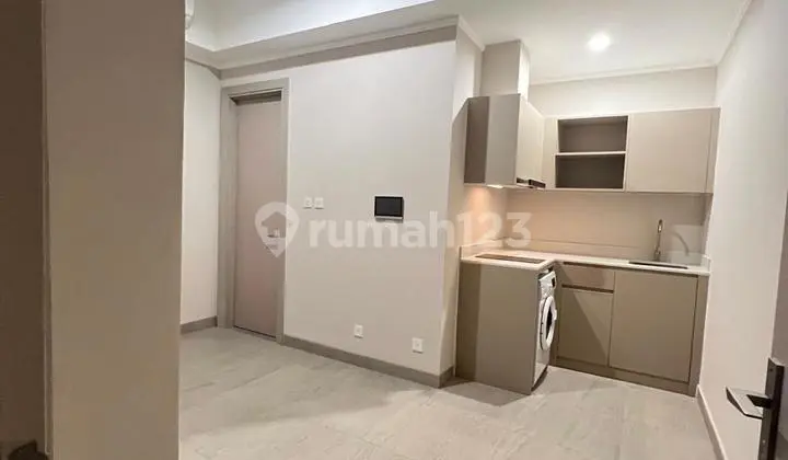 Disewakan Bedroom Luas 49Sqm + Gordyn Semi Furnish Menra Jakarta Kemayoran
