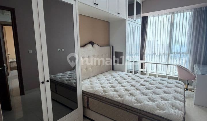 Disewakan 2+1 Bedroom Condo Full Furnish Taman Anggrek Residence