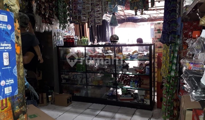 Shop-House in a Busy Area is Definitely Profitable in Pasar Baru