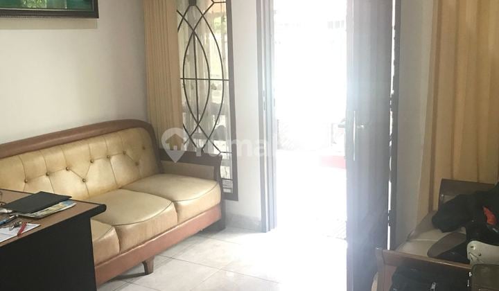 Rumah Nyaman Untuk Kumpul Keluarga di Sumber Sari