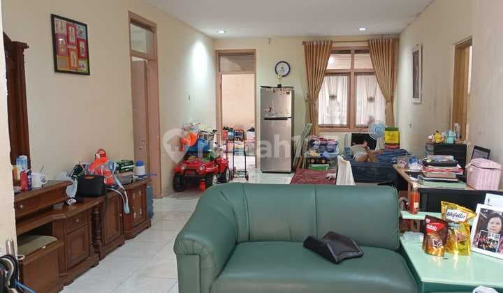 Strategically Located Comfortable Residence in Kopo Permai