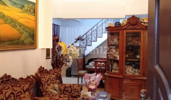 Rumah Terawat Nyaman Dihuni di Kopo Permai