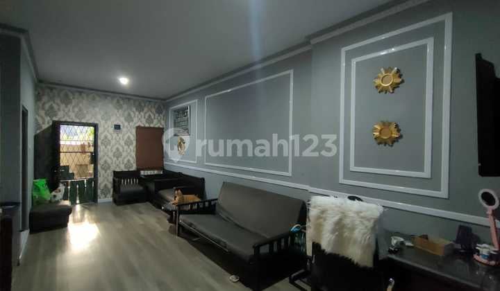 Rumah Second Berkualitas, Lokasi Super Strategis di Taman Rahayu 3