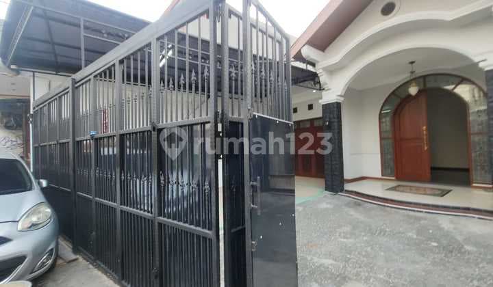 Kost di Kebon Jeruk dekat kampus kisaran njop baru renov