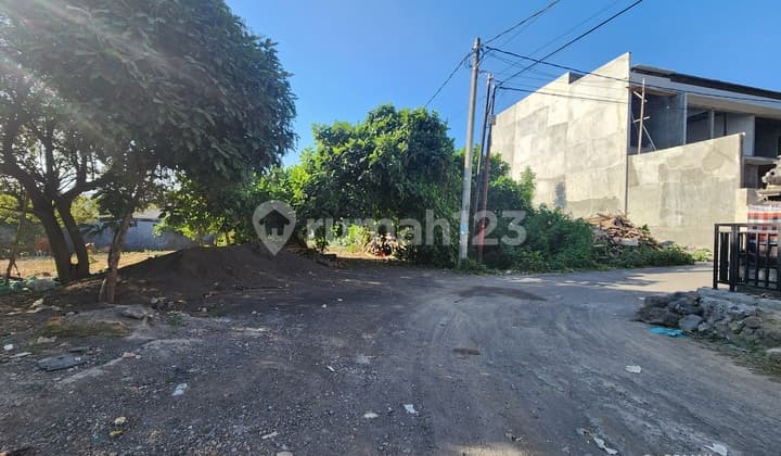 Small land for sale suitable for building a warehouse for cargo.