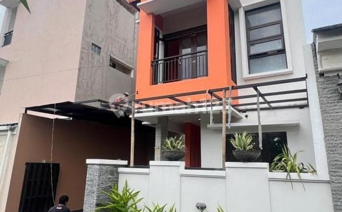 RUMAH LANTAI 2 AREA JALAN TUKAD BADUNG RENON, DIJUAL.