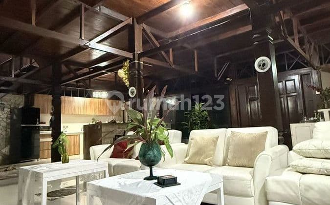 Villa estetik dengan view GWK & View laut, dijual diNusa Dua.