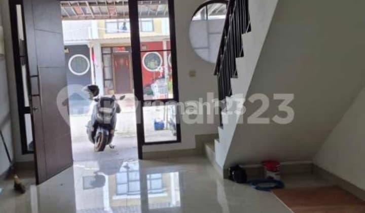 Rumah Disewakan Green Lake City