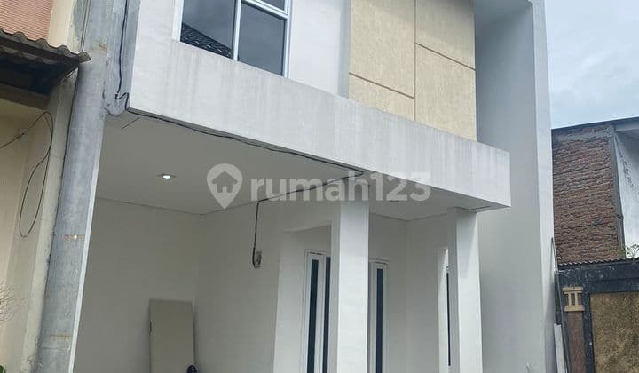 Rumah Millenial Super Nyaman 2 lantai Dalam Cluster Callista Residence Condet Jakarta Timur