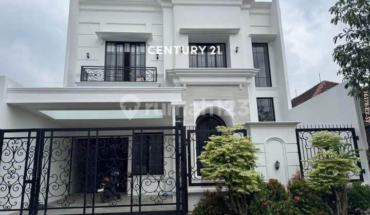 Dijual Rumah Design American Classic Cakep Fully Furnished