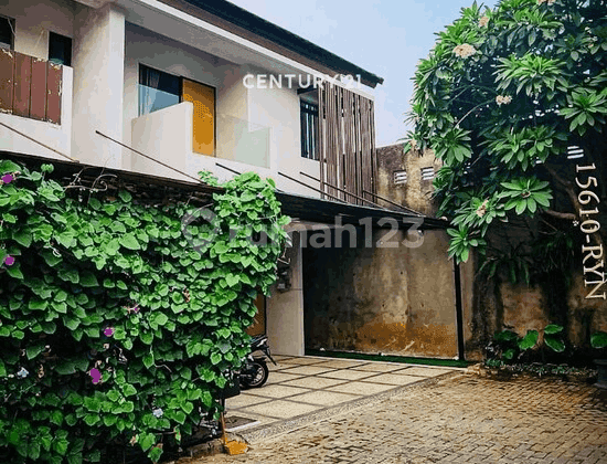 Di Jual Rumah Modern 2 Lantai Dalam Cluster