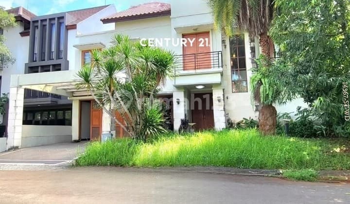 Dijual Murah Rumah di Depan Taman di Cluster Bagus di Sektor 9