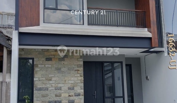 For Sale: Modern Tropical House in Graha Bintaro