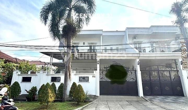 Dijual Rumah Brandnew American Classic Dijalan Utama Hook