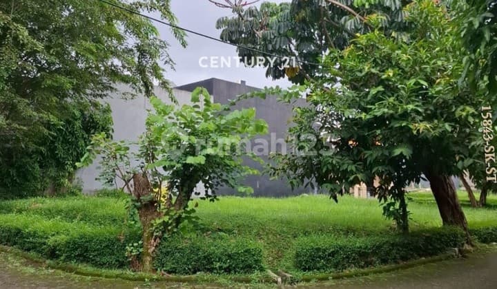 Flat Plot for Sale Ready to Build, Hook Position in Sector 9 Bintaro