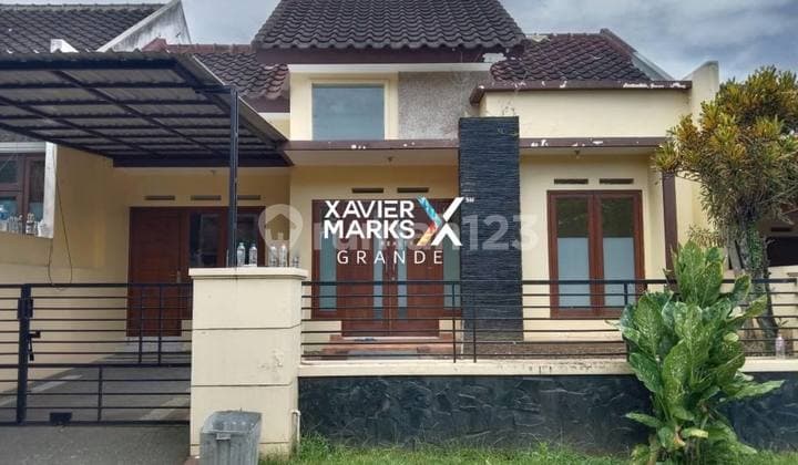 Ready-to-Occupy House in Villa Puncak Tidar Malang