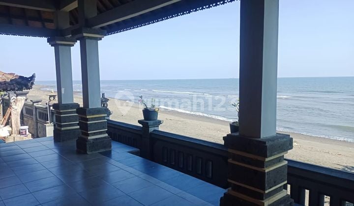 For Sale 7 Are Land And Building Beach Front In Lovina Area