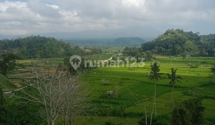 FOR SALE terrace and mountain view,with good acces Quit are