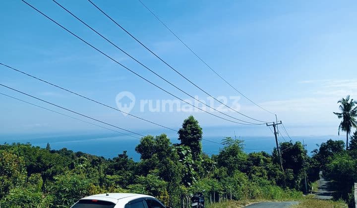 For sale land in the hillside of lovina with good view and on the aspal road
